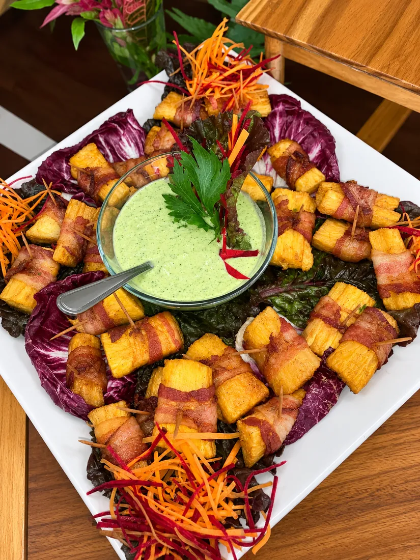 Bacon-wrapped bites with herb dip